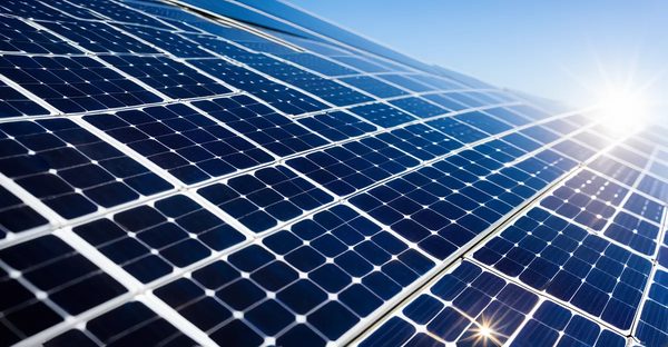Panneau solaire photovoltaïque : optimizez votre énergie solaire facilement